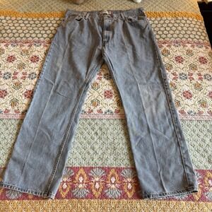 Levi Strauss 505 Straight Fit Men's Jeans Size 42x32 Light Wash Blue Denim